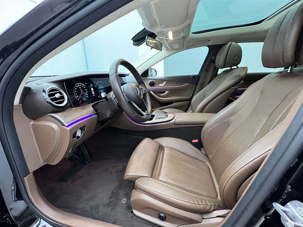 Mercedes-Benz E-Class, 2023 16