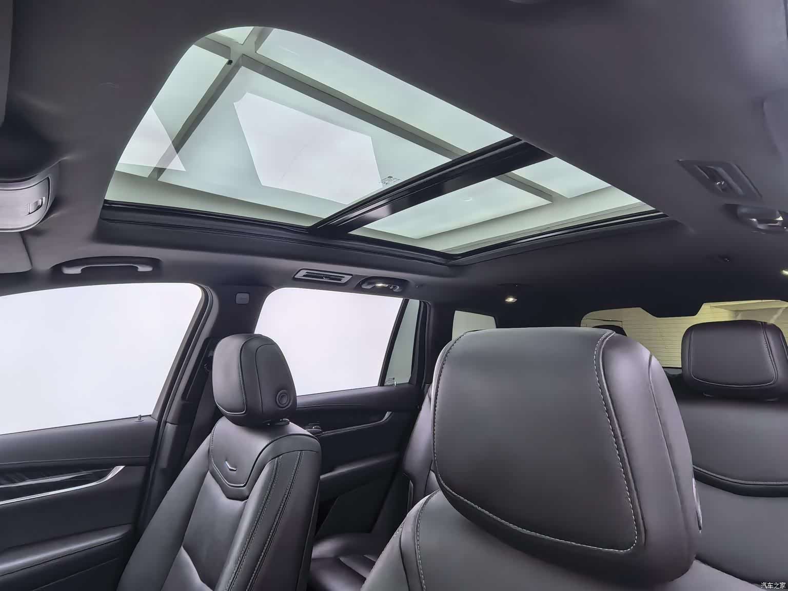 Cadillac XT6, 2021 11