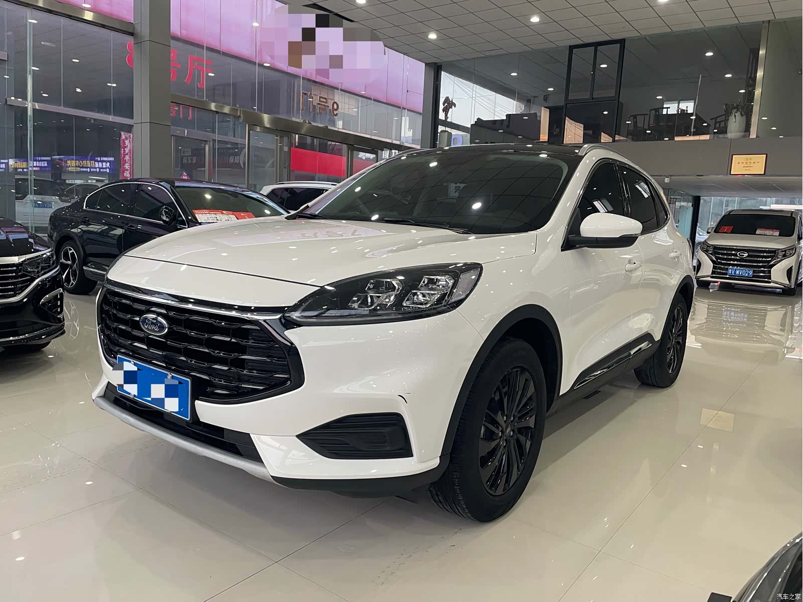 Ford Escape, 2024 1