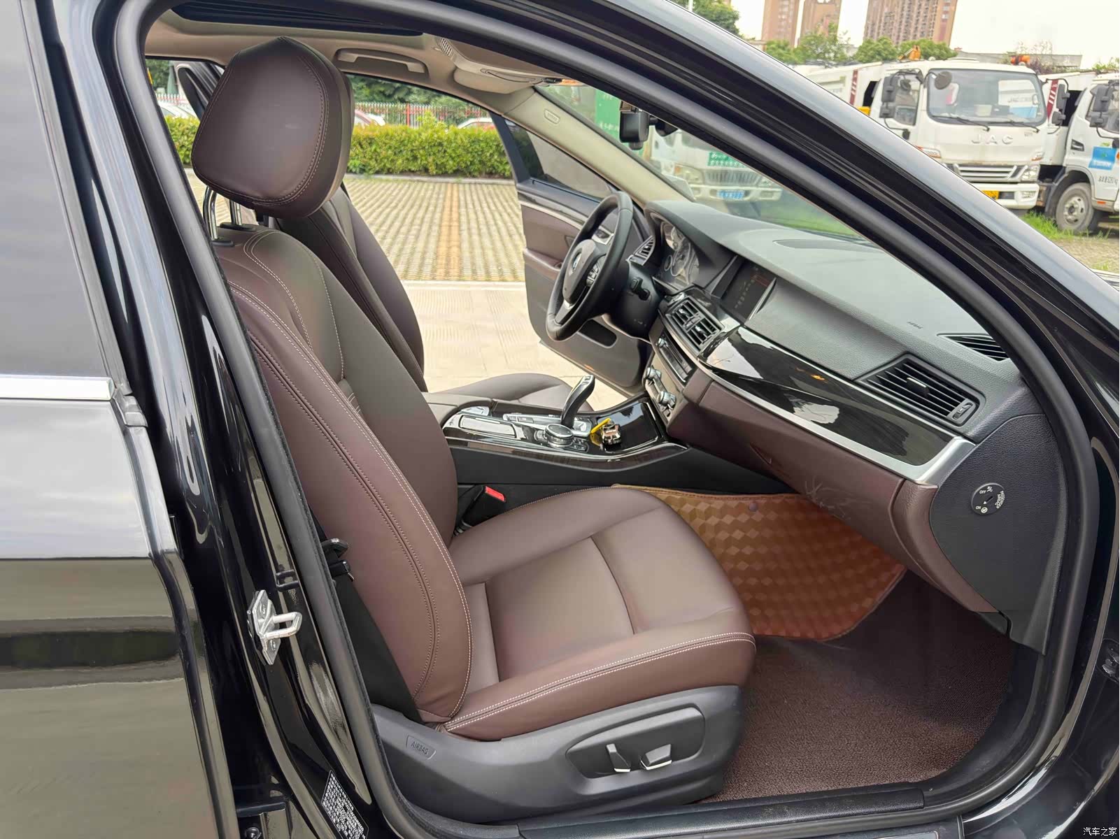 BMW 5 Series, 2016 11