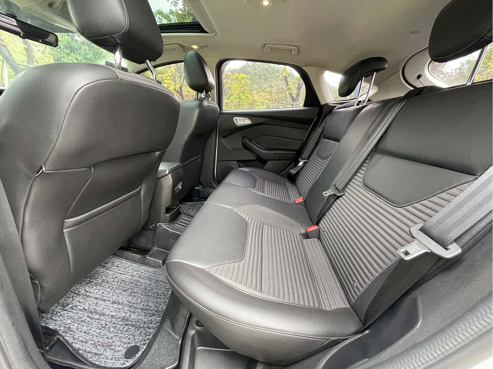 Ford Focus, 2016 6