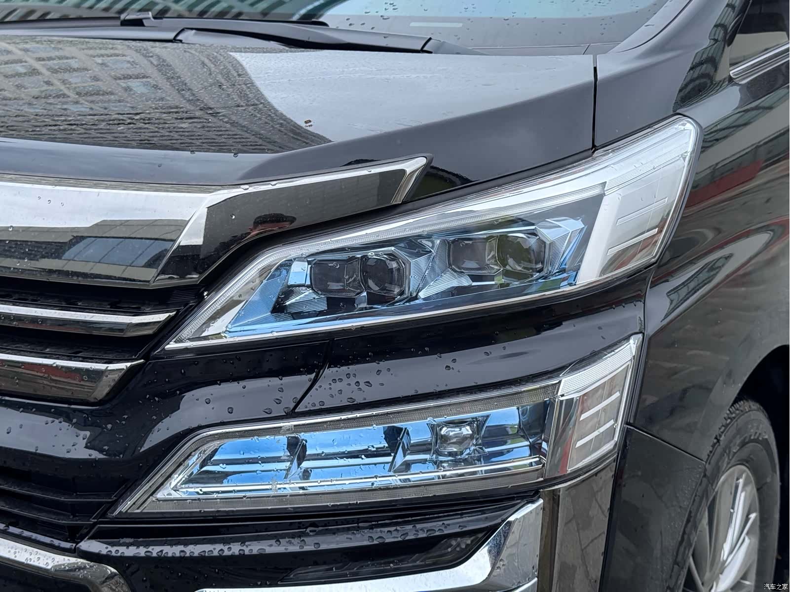 Toyota Alphard, 2022 17