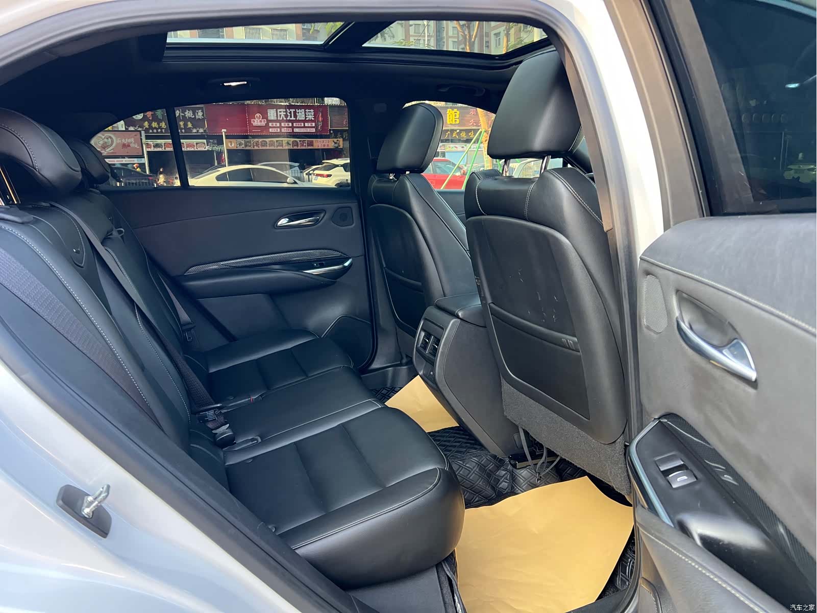 Cadillac XT4, 2020 13