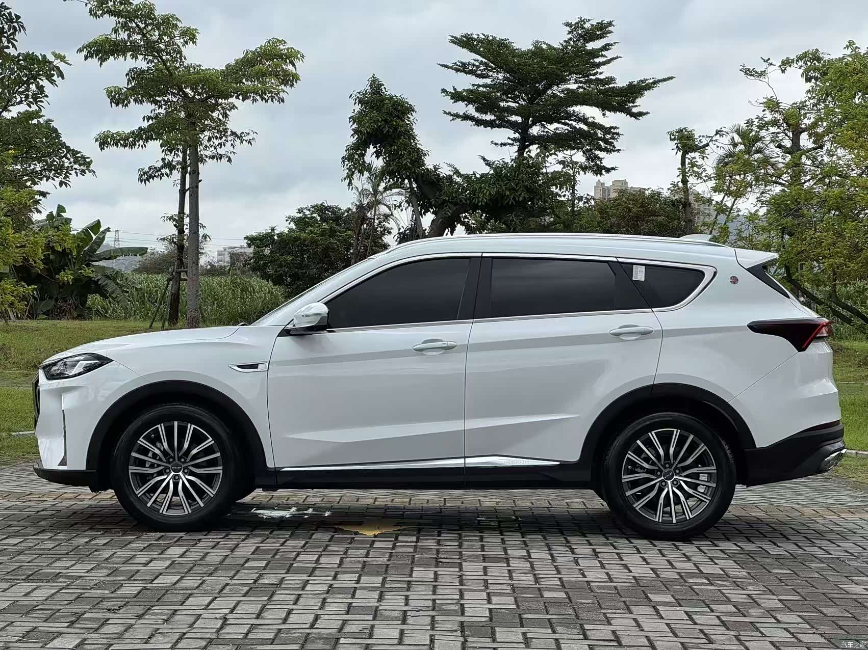 Jetour X70, 2023 12