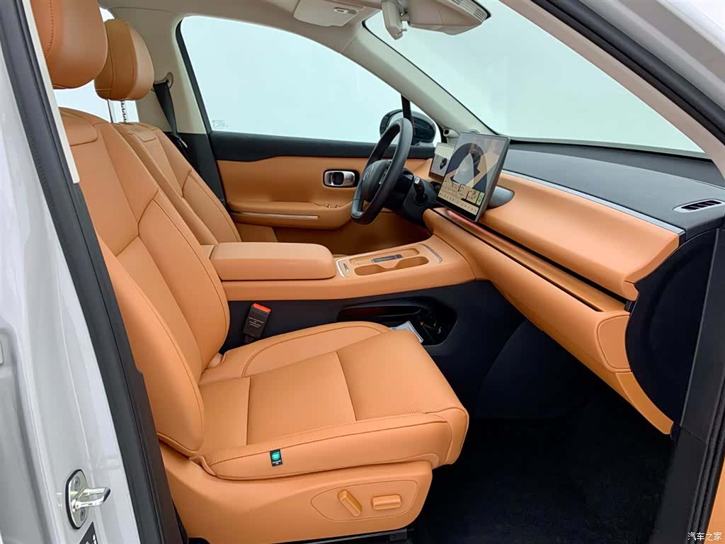 Leapmotor C10, 2025 14