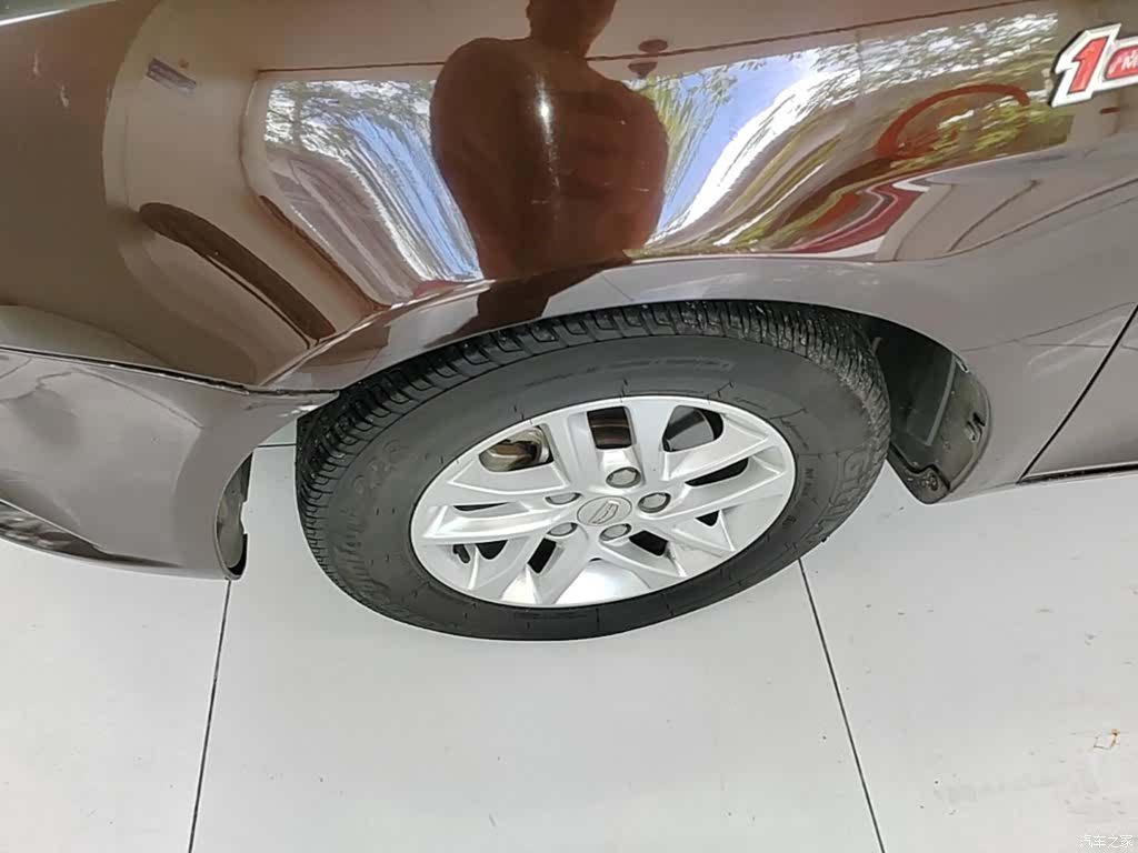 Geely Emgrand, 2017 23