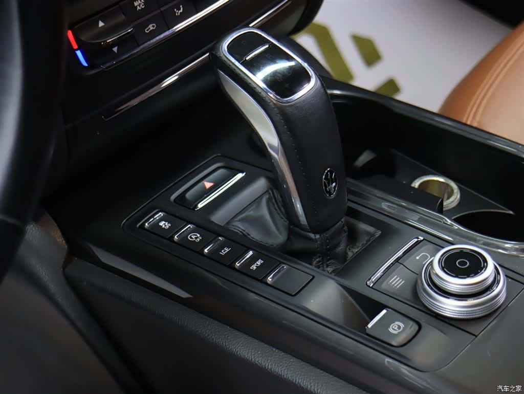 Maserati Ghibli, 2020 8