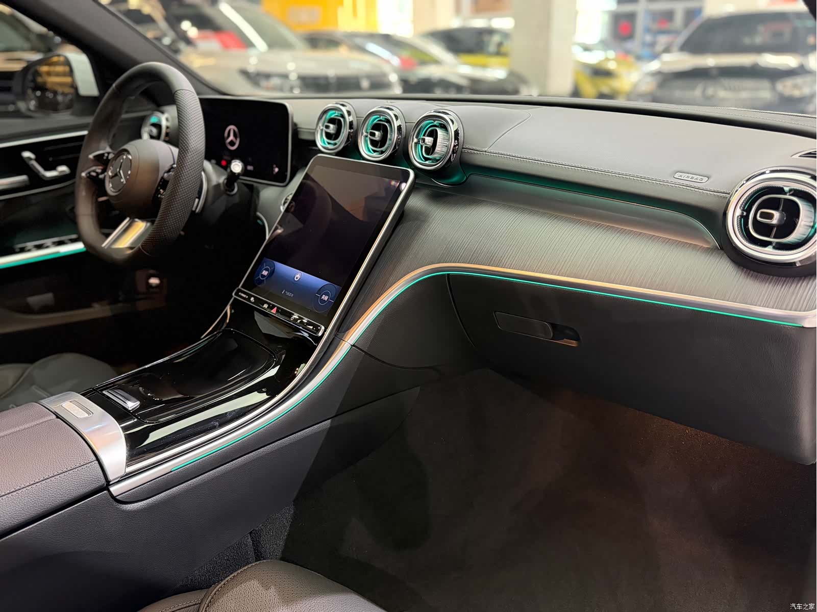 Mercedes-Benz C-Class, 2024 10