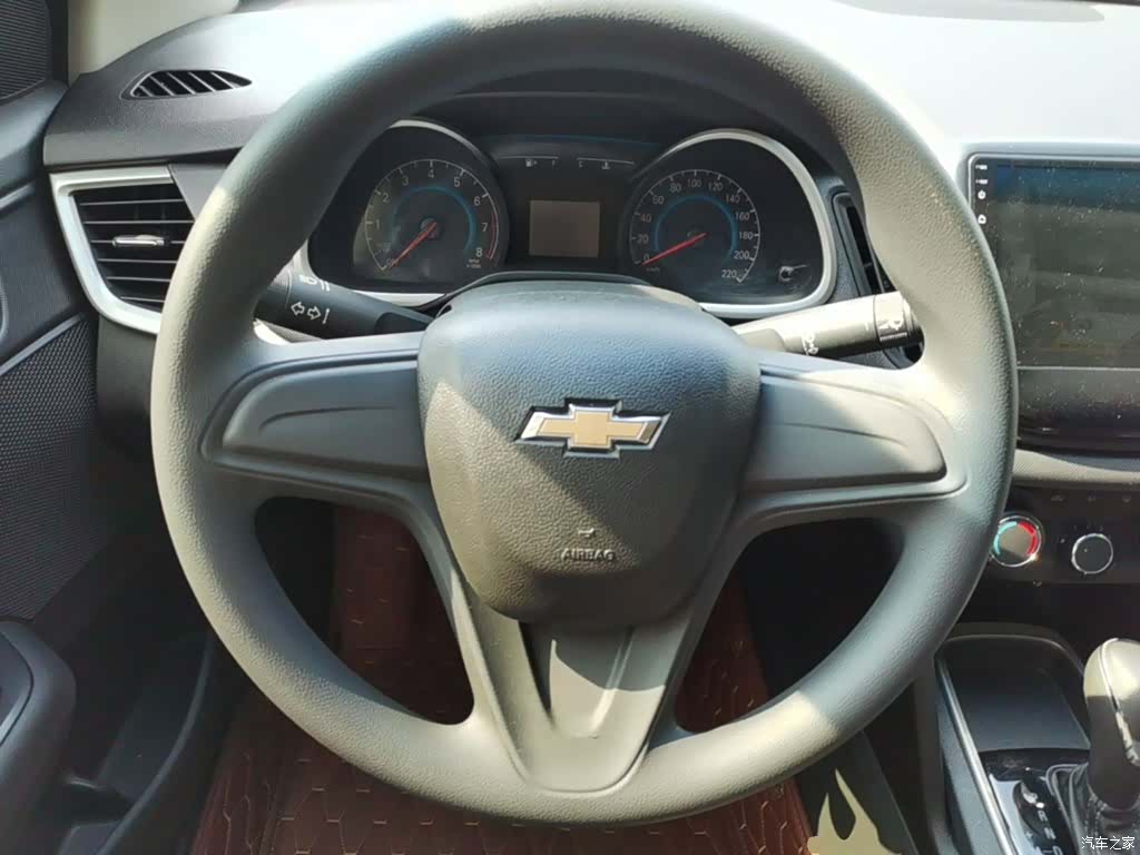 Chevrolet 320, 2018 11