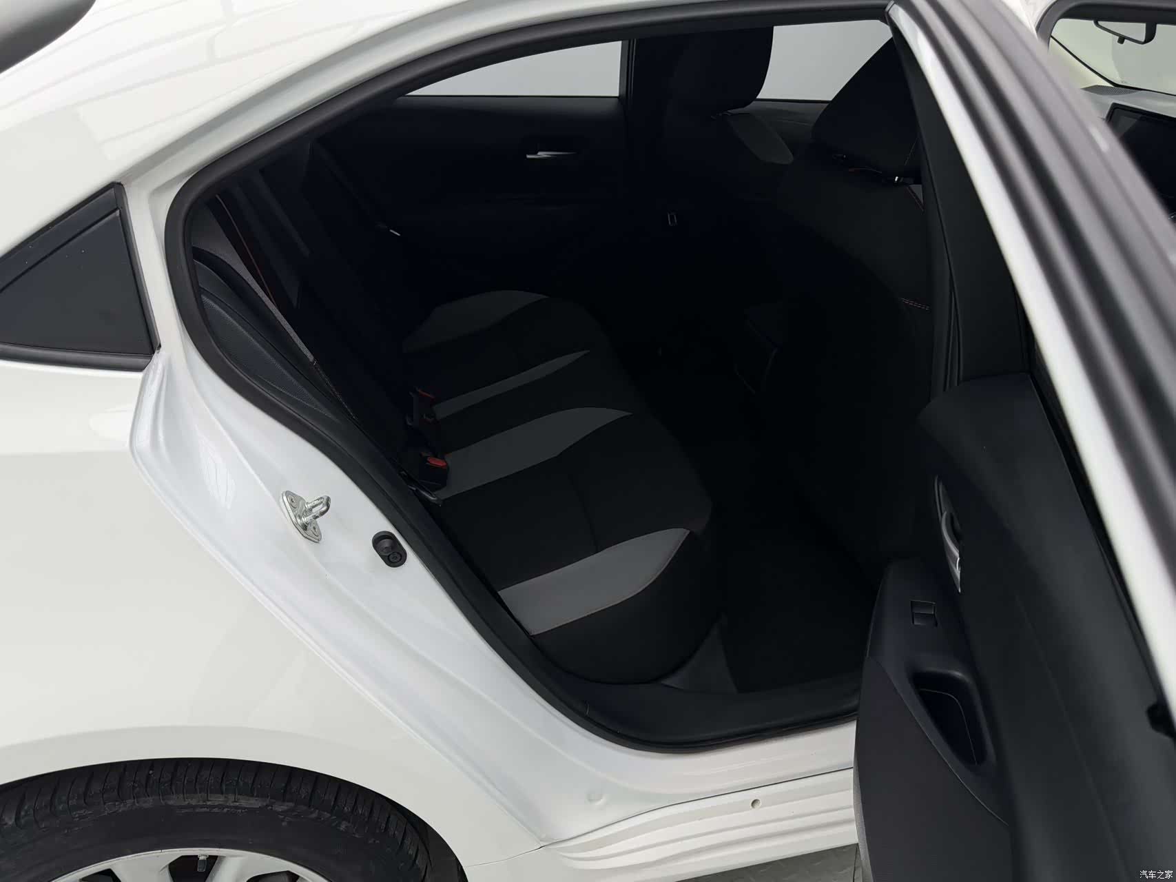 Toyota Corolla, 2021 11