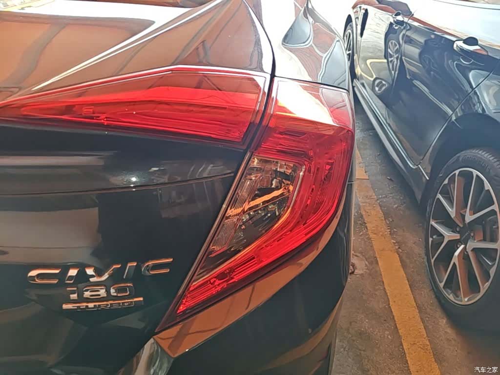 Honda Civic, 2018 8
