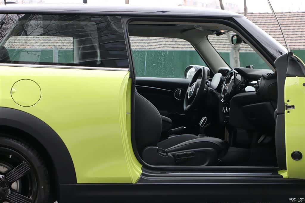 Mini Cooper, 2023 26