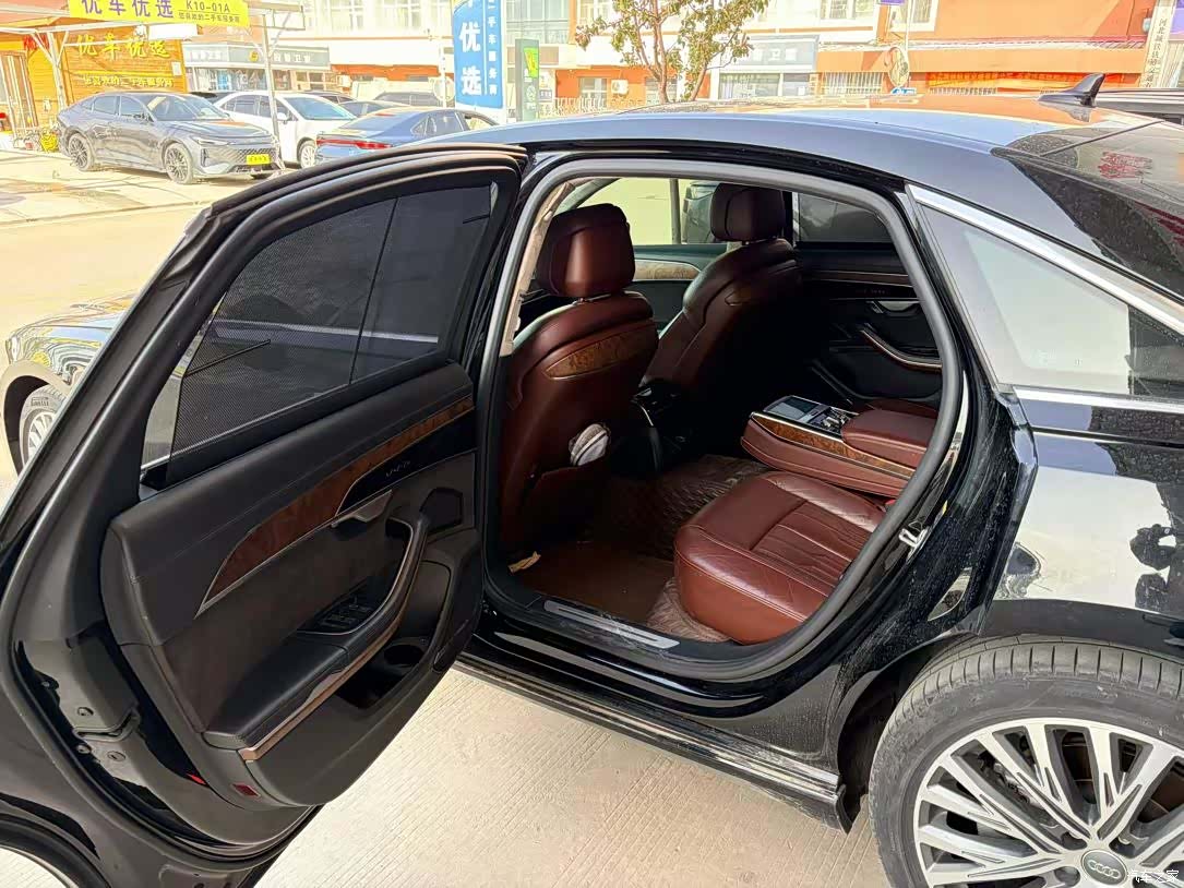 Audi A8L, 2019 4