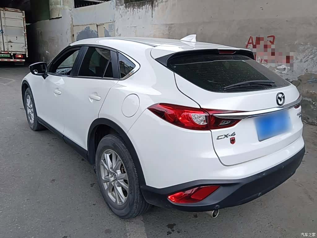 Mazda CX-4, 2019 все фото