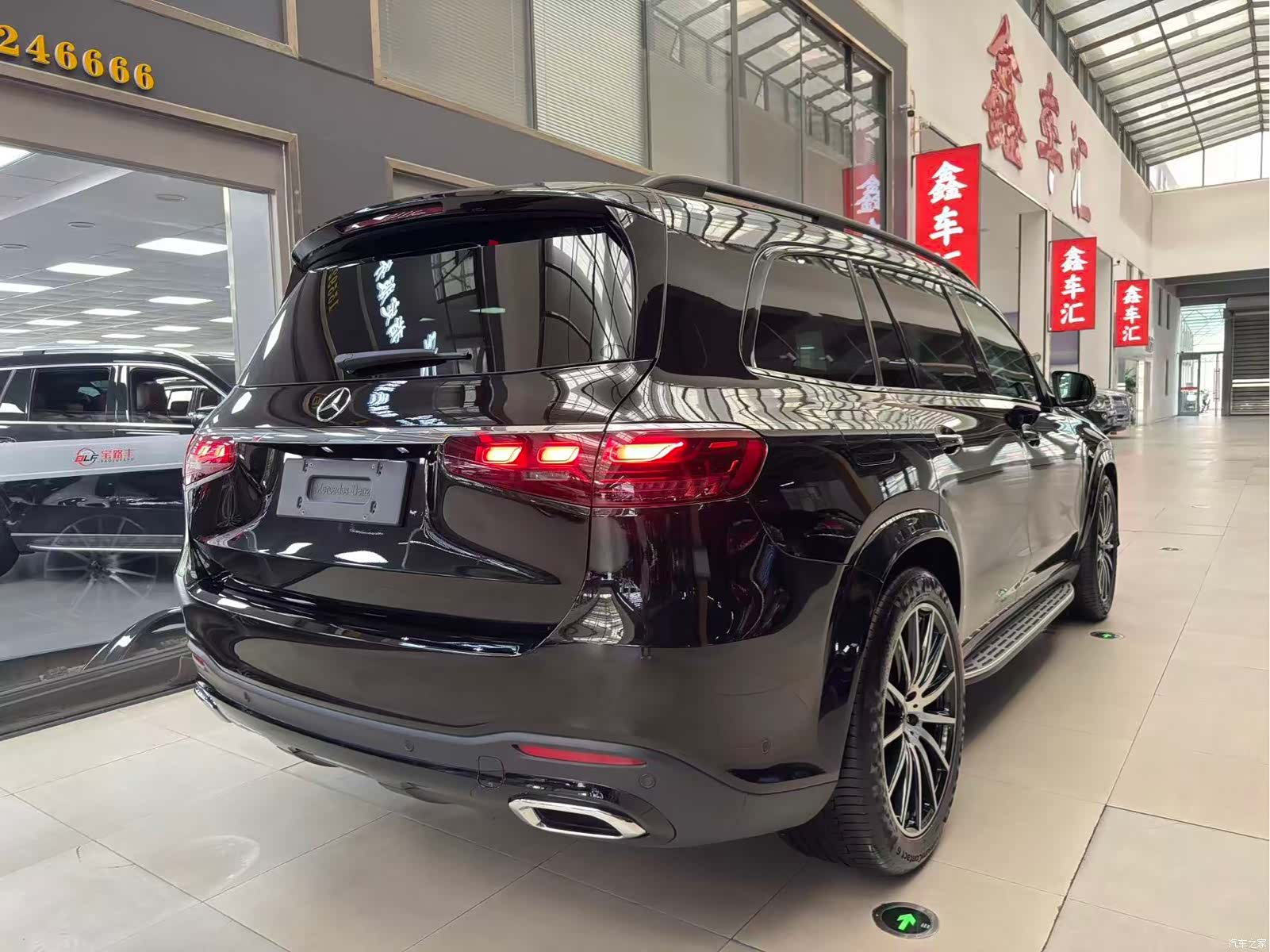 Mercedes-Benz GLS, 2025 18