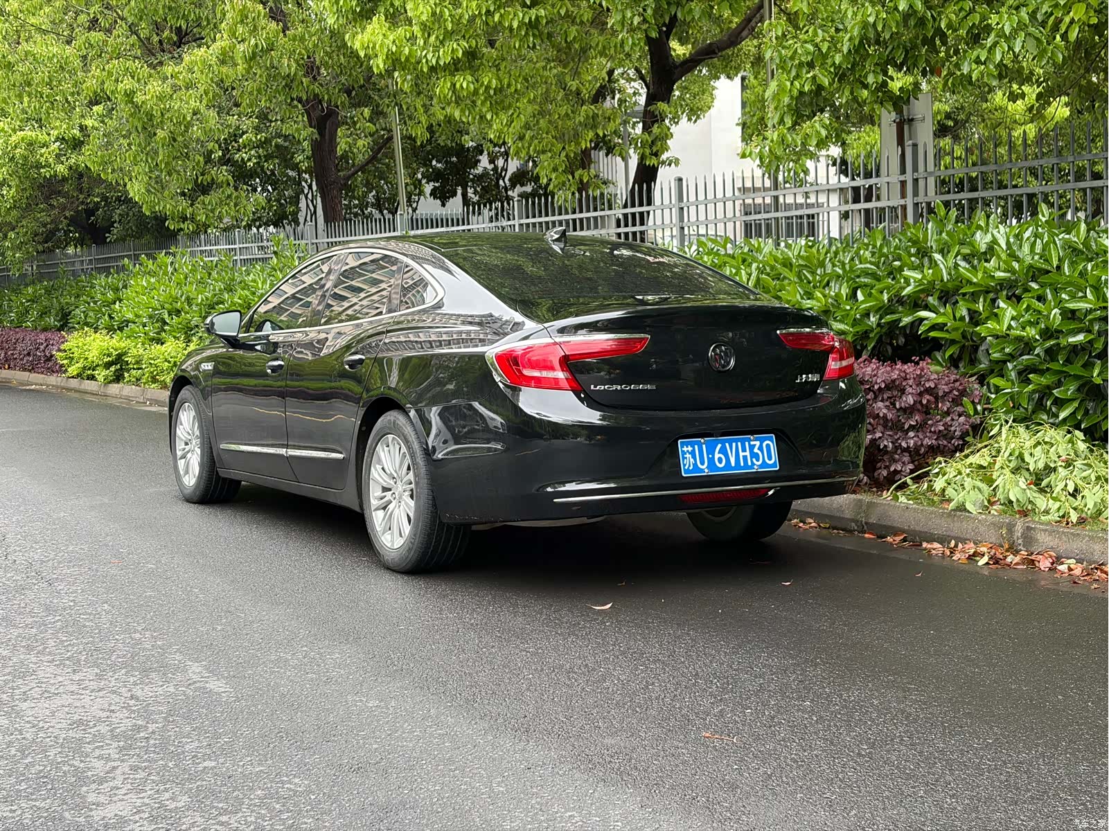 Buick LaCrosse, 2018 все фото