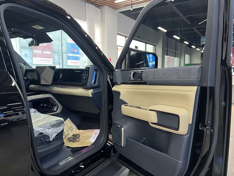 BYD Leopard 5