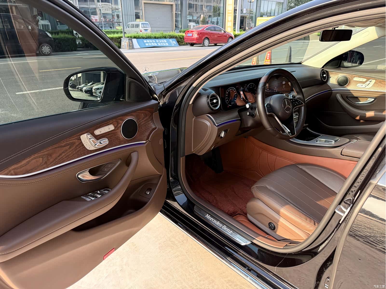 Mercedes-Benz E-Class, 2023 15