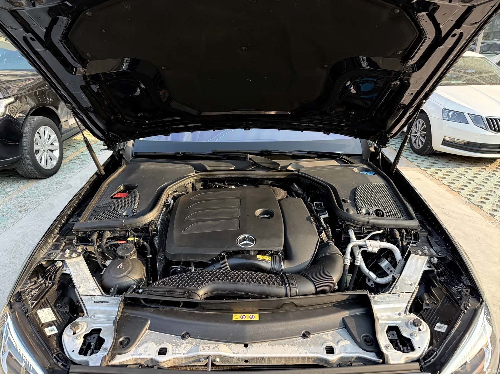 Mercedes-Benz E-Class, 2023 25