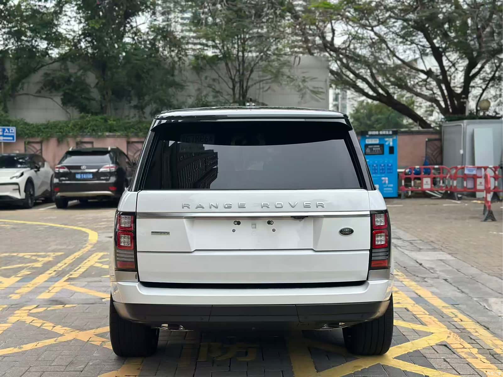 Land Rover Range Rover, 2016 10