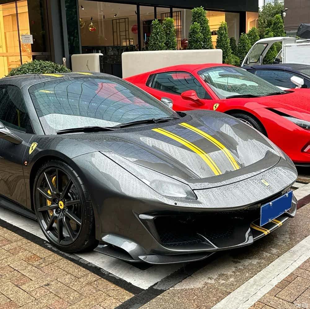 Ferrari 488, 2019 13