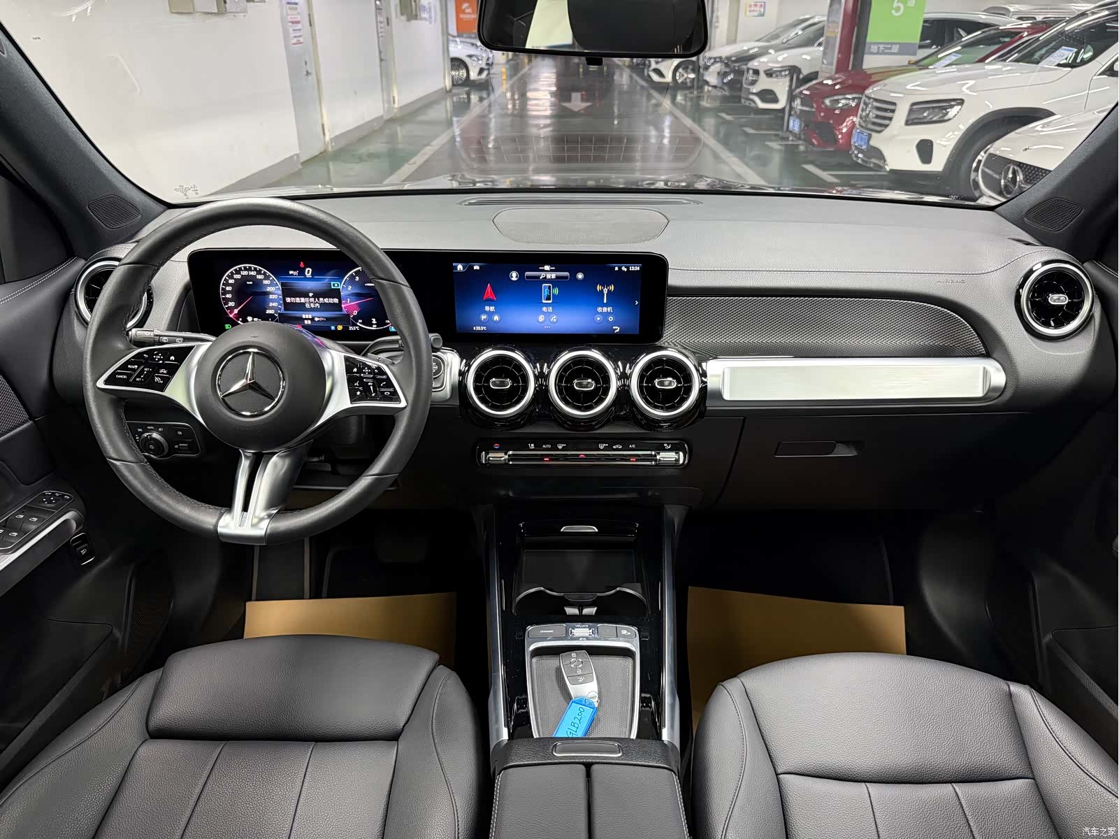 Mercedes-Benz GLB, 2024 10