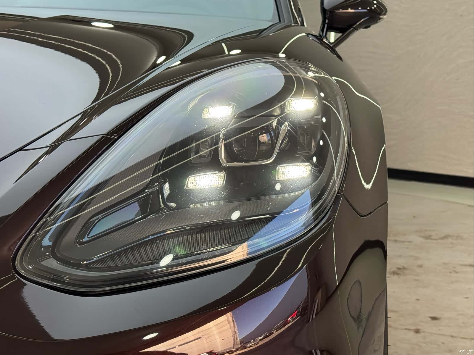 Porsche Panamera, 2018 10