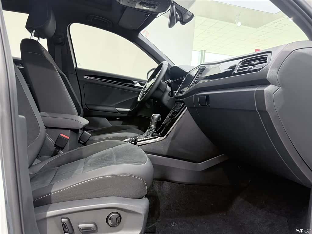Volkswagen T-ROC, 2021 8