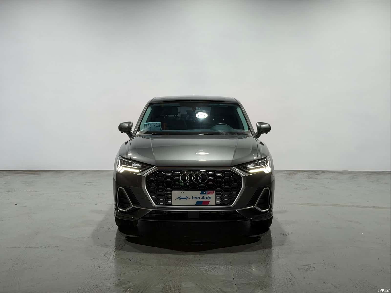 Audi Q3, 2022 2