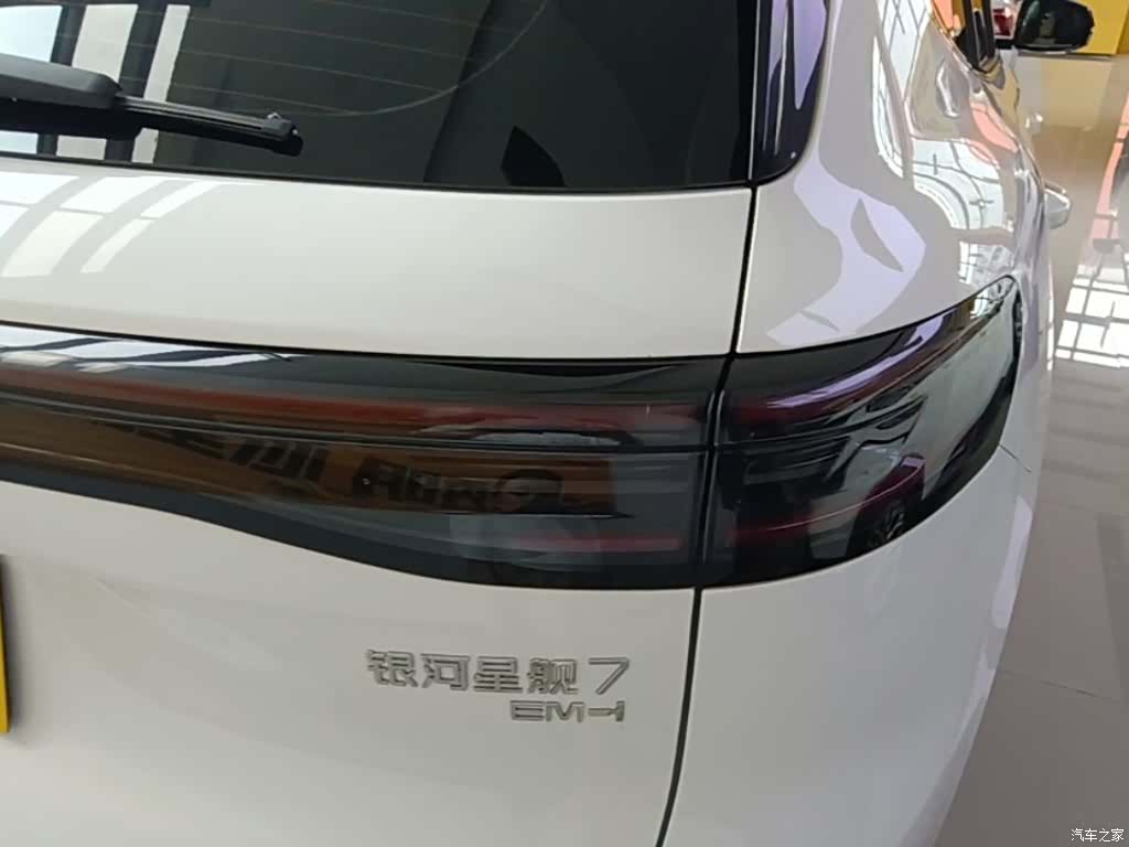 Geely 7, 2025 24