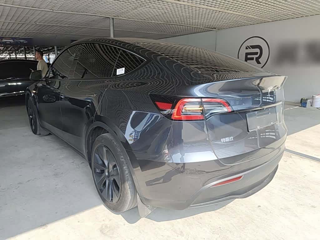 Tesla Model Y, 2024 все фото