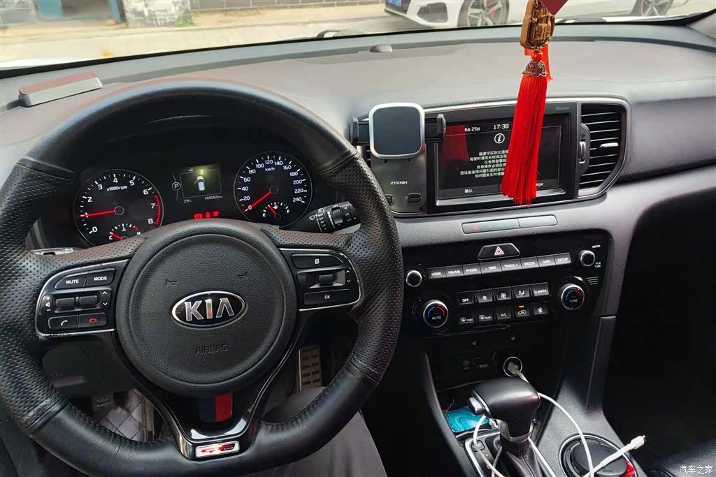 Kia KX5, 2017 12