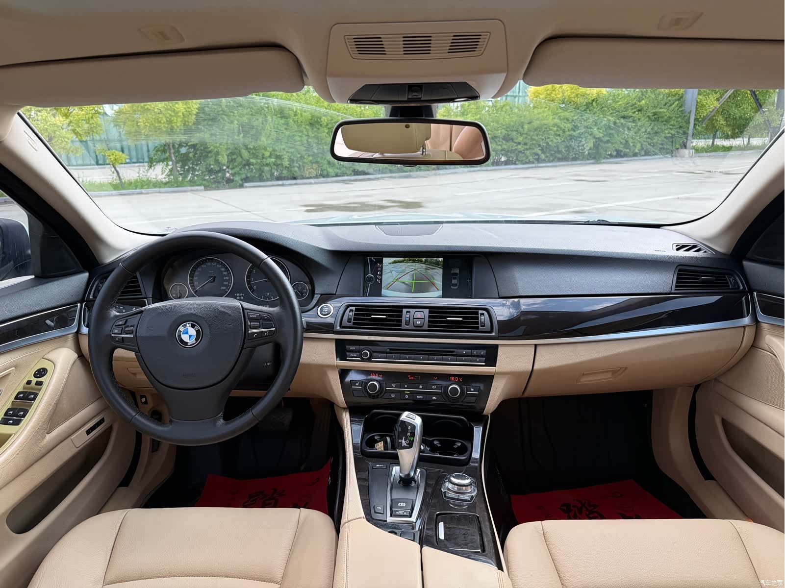 BMW 5 Series, 2012 26