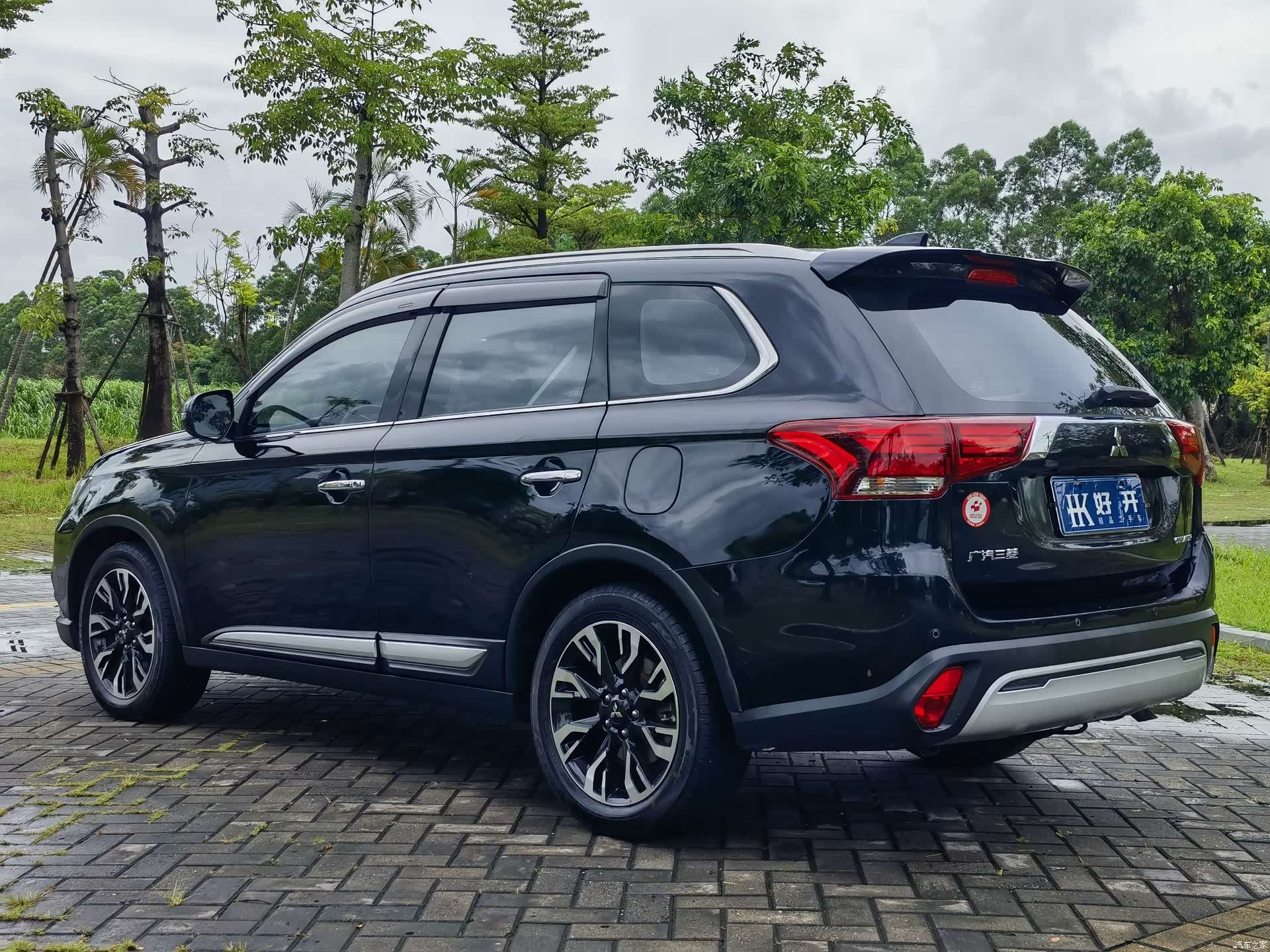 Mitsubishi Outlander, 2020 все фото