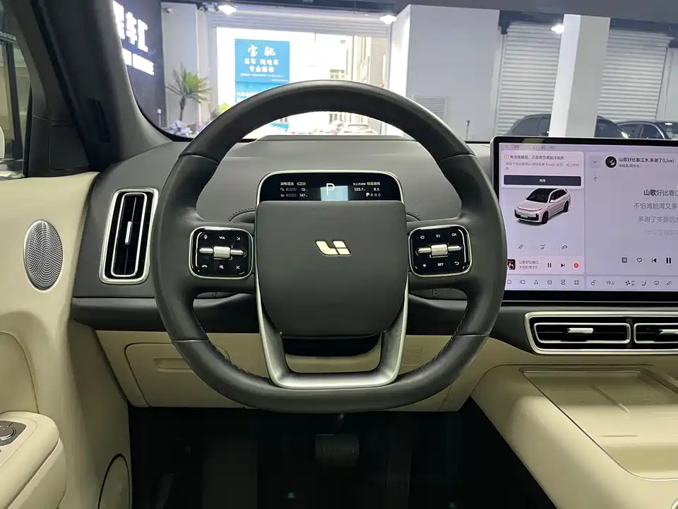 Li Auto Ideal L7