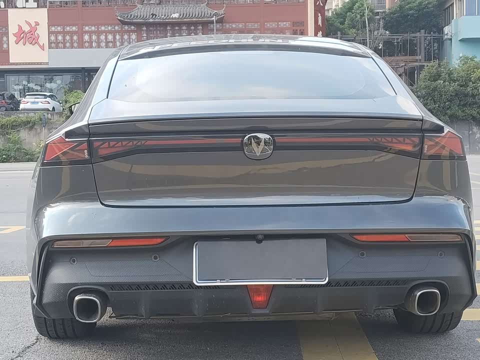 Changan UNI-V