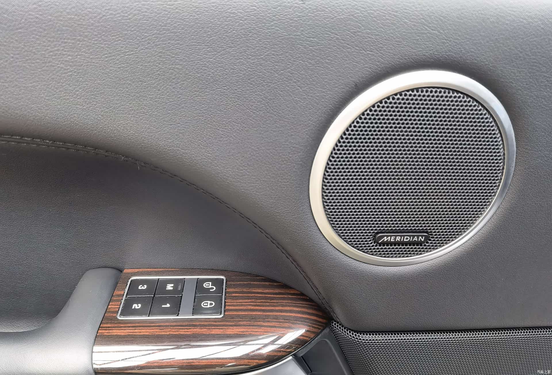 Land Rover Range Rover, 2015 15