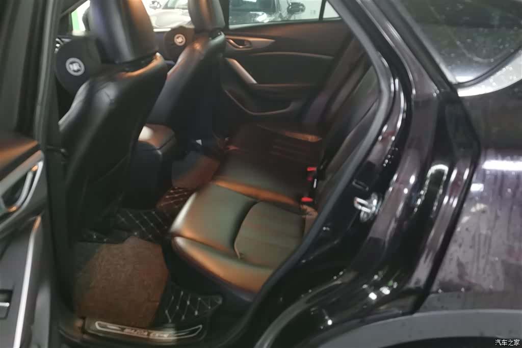 Mazda CX-4, 2019 11