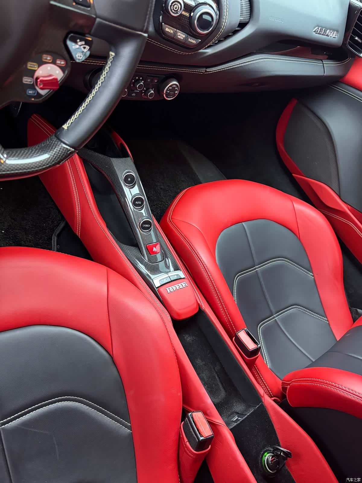 Ferrari 488, 2019 7