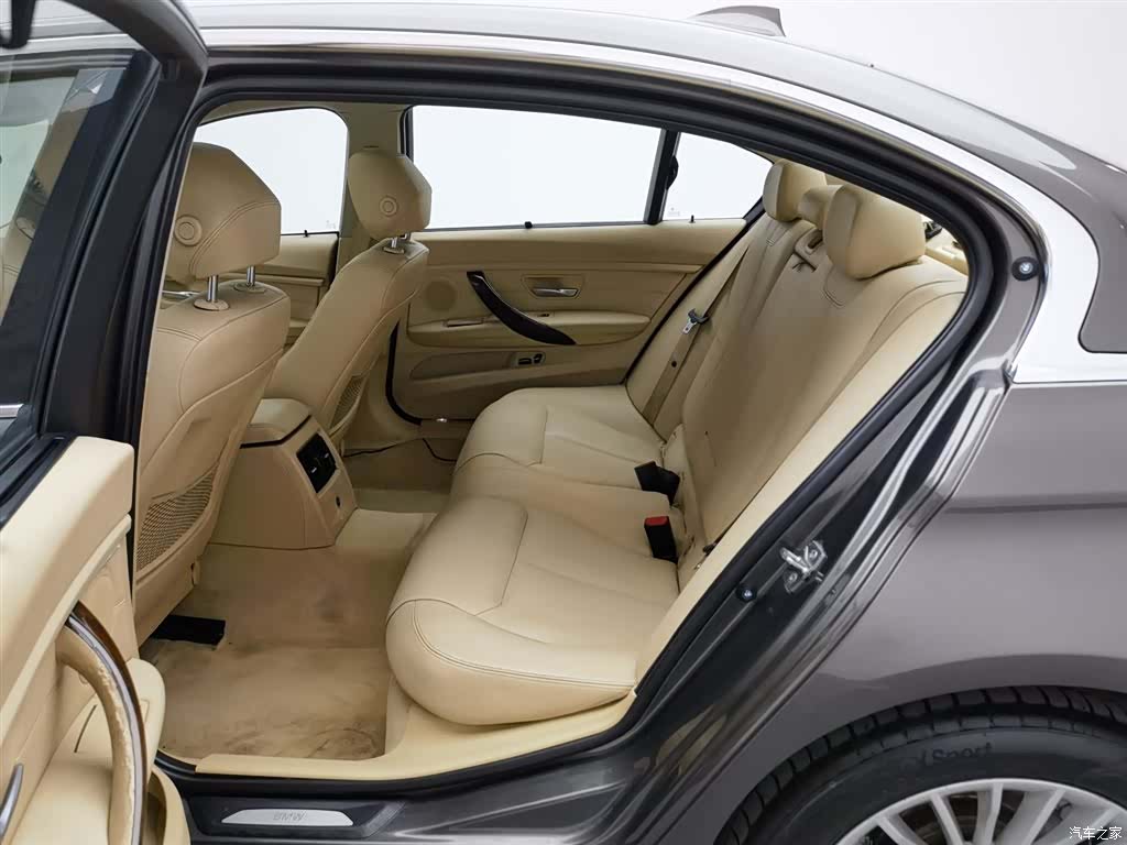 BMW 3 Series, 2013 15