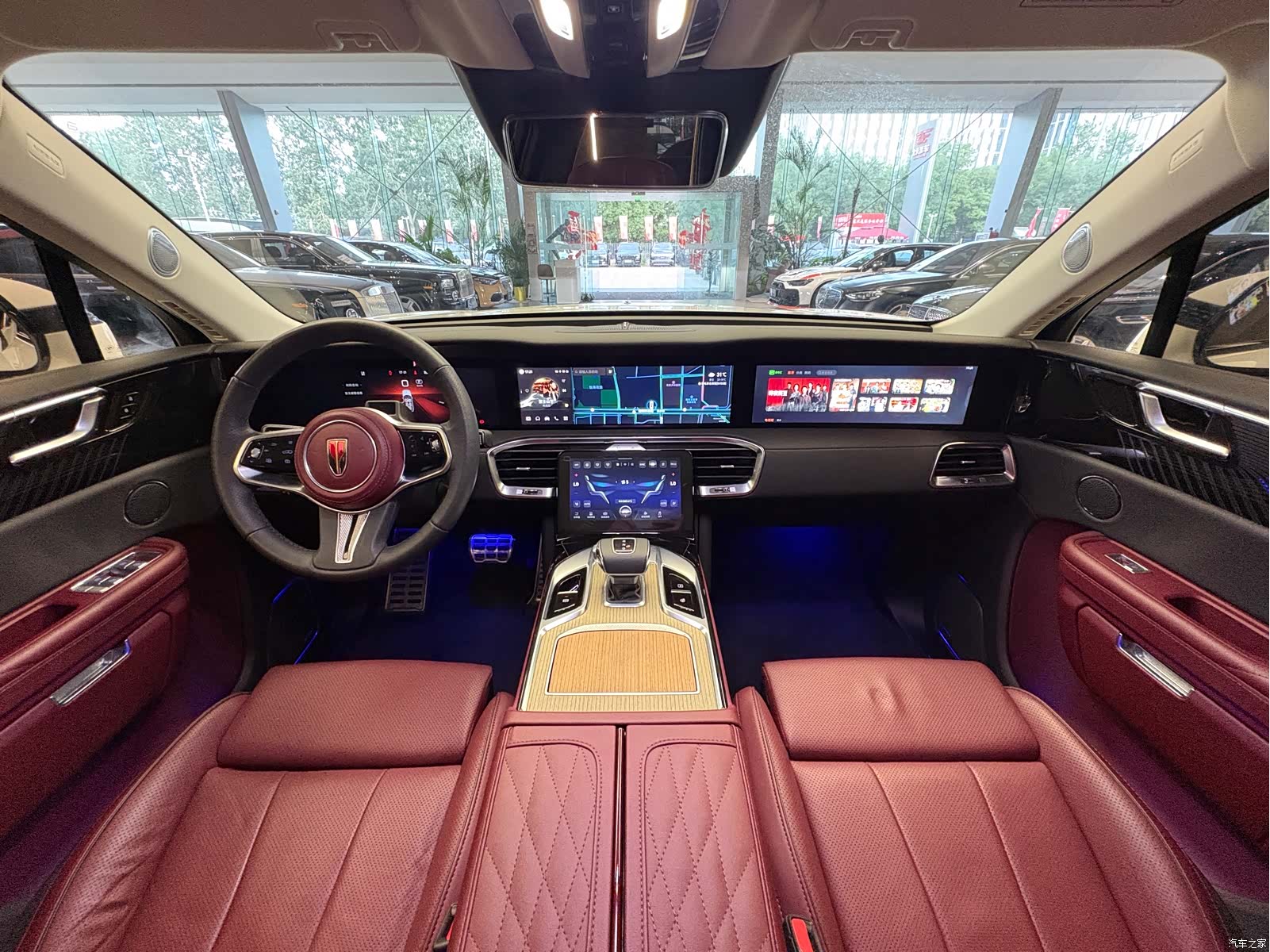 Hongqi E-HS9, 2023 11