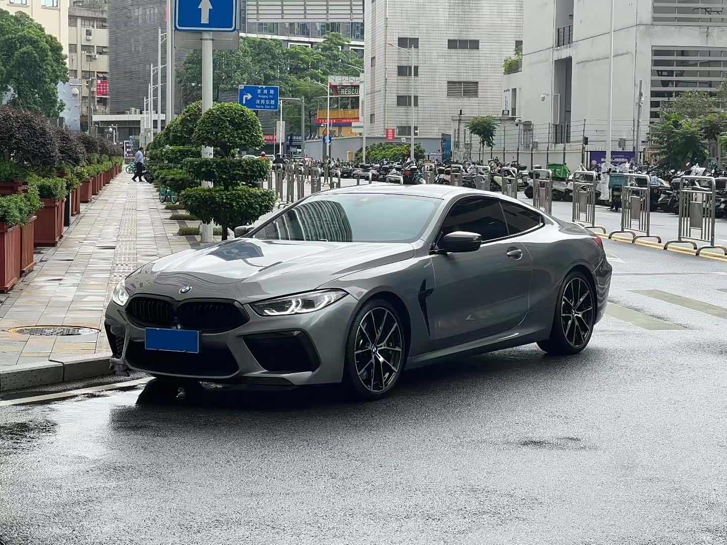 BMW 8 Series