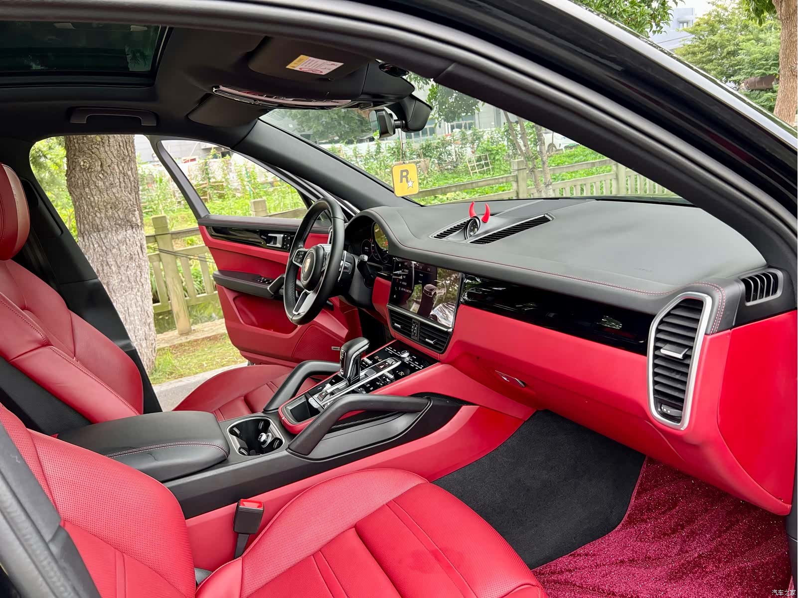 Porsche Cayenne, 2022 13