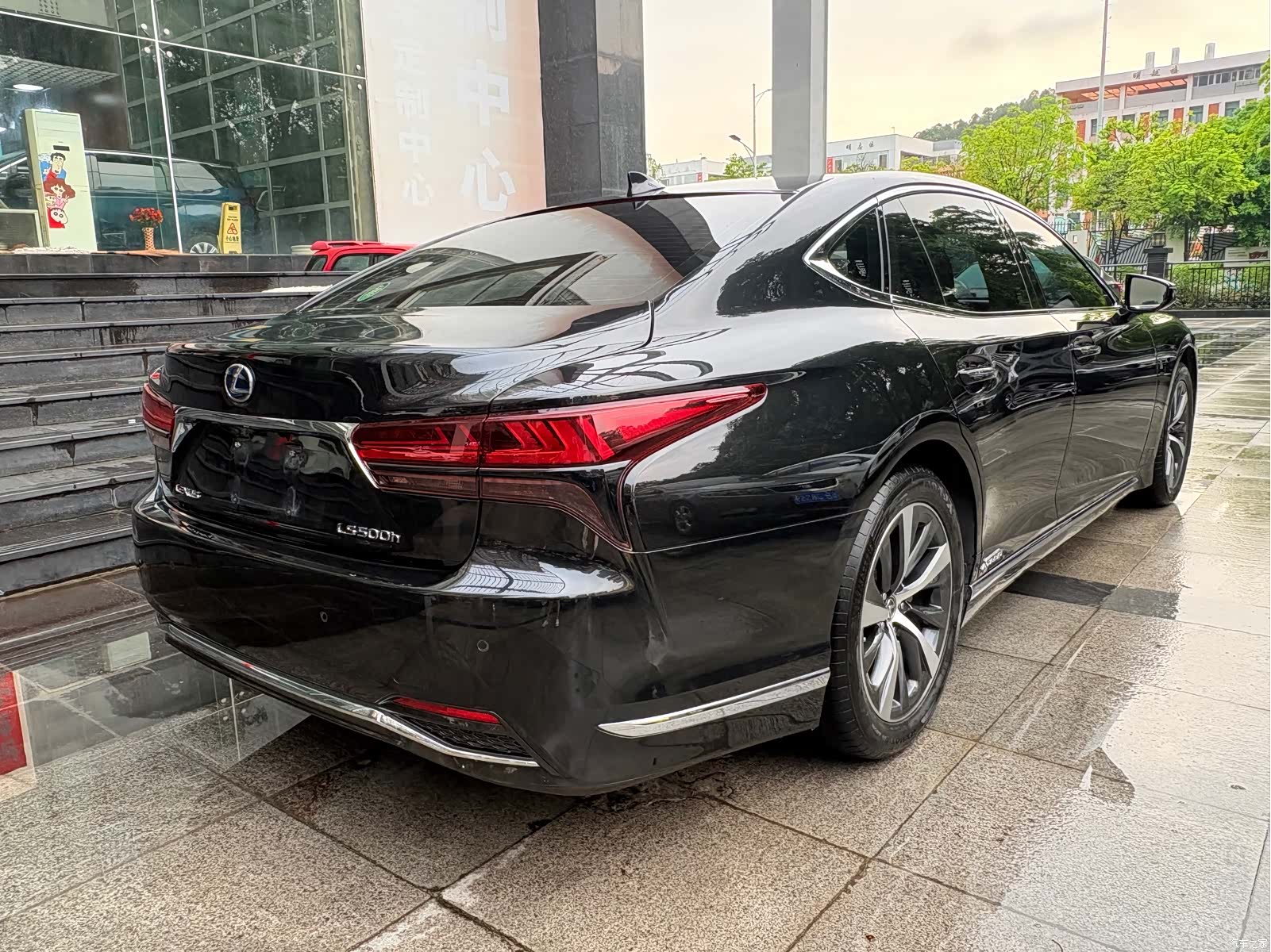 Lexus LS, 2021 8