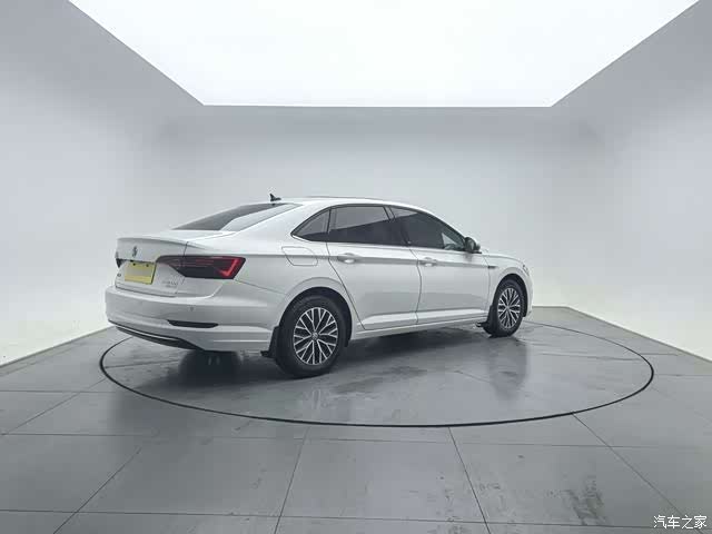Volkswagen Sagitar, 2021 6