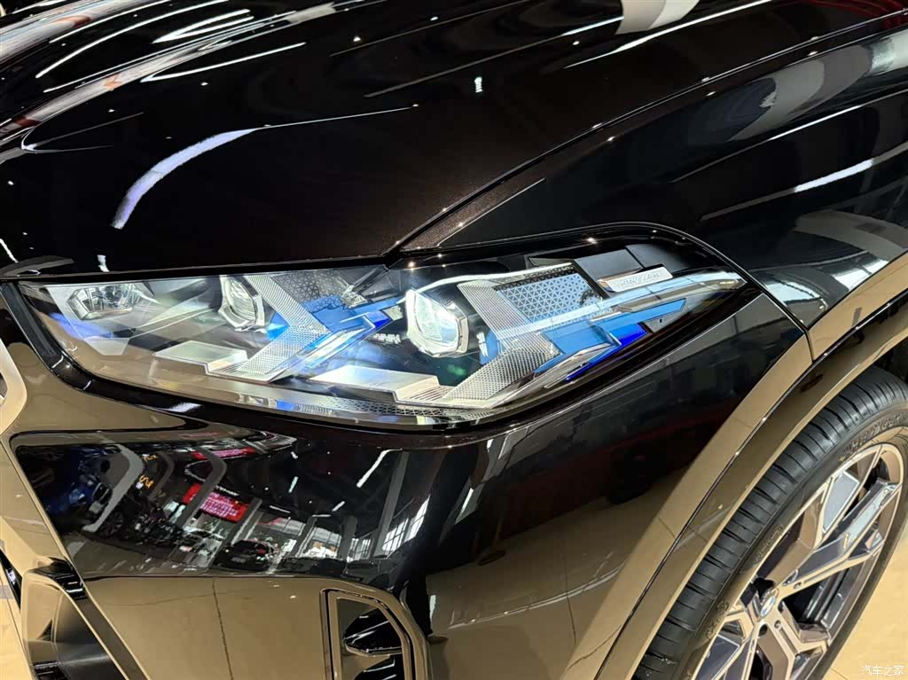 BMW X6, 2025 15