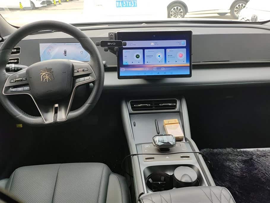 BYD Qin L BYD Qin L