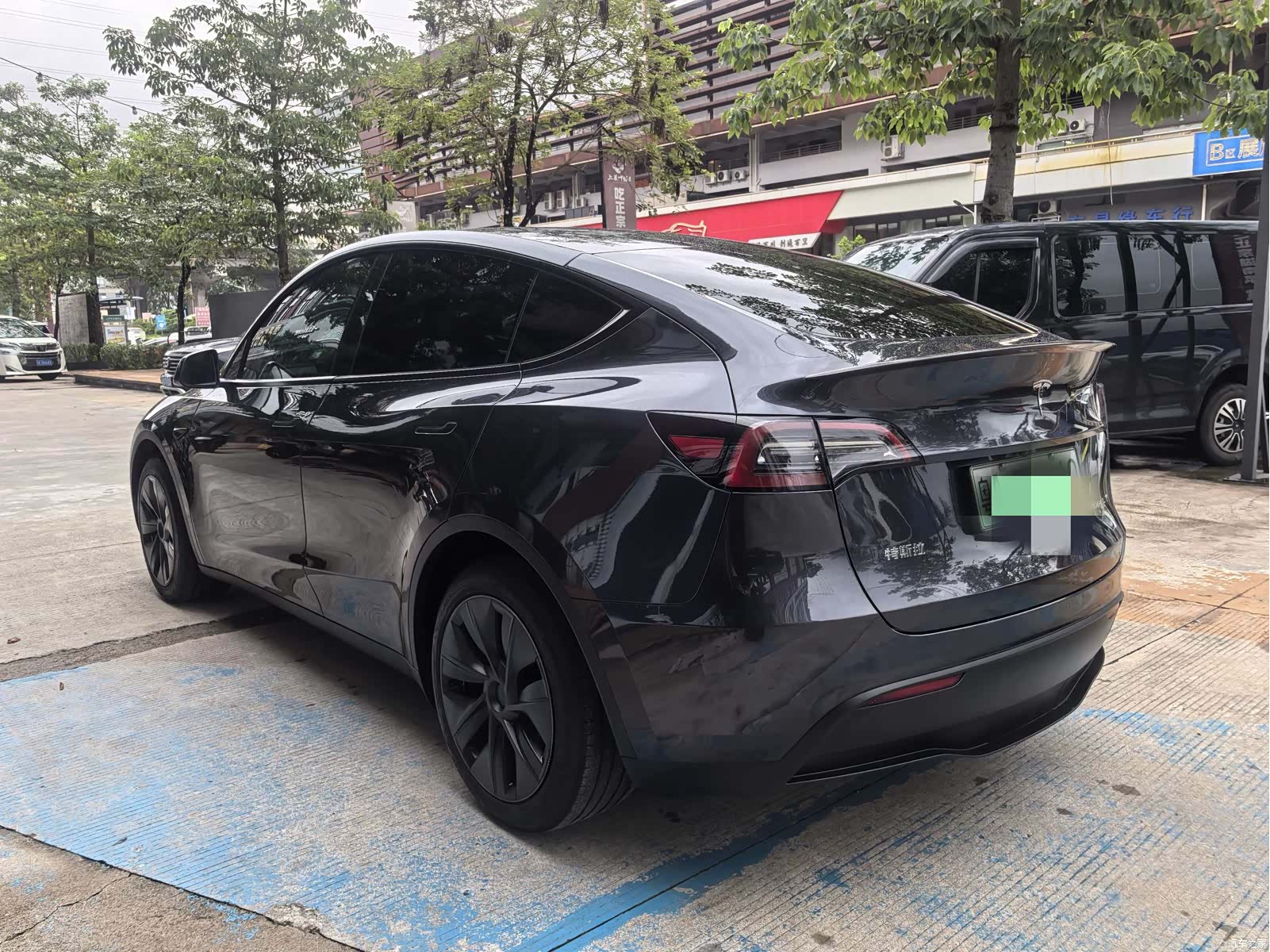 Tesla Model Y, 2024 все фото