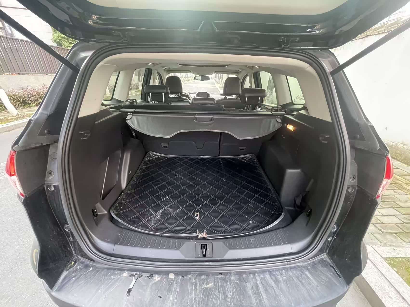 Ford Kuga, 2013 23