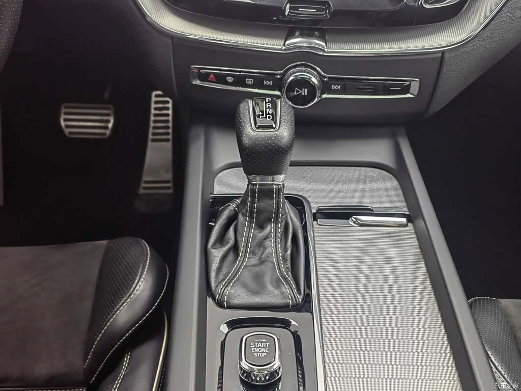 Volvo XC60, 2019 13